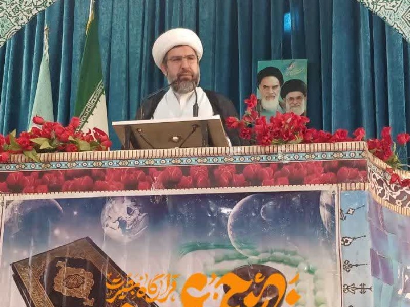 امام ما را شهید کردند اما خدای خامنه ای زنده است