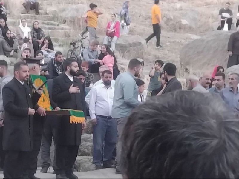 جشن بزرگ میلاد امام رضا ع در بیستون جشن بزرگ میلاد امام رضا ع در بیستون