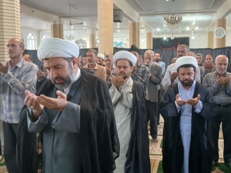 نماز عید سعید قربان در هرسین اقامه شد نماز عید سعید قربان در هرسین اقامه شد