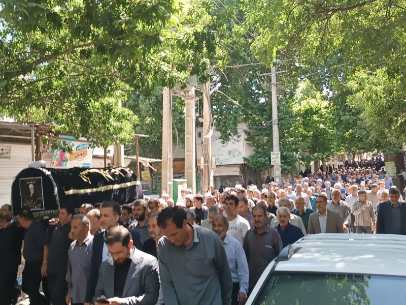 پیکر حضرت آیت الله شیخ محمد حجتی در هرسین تشییع شد