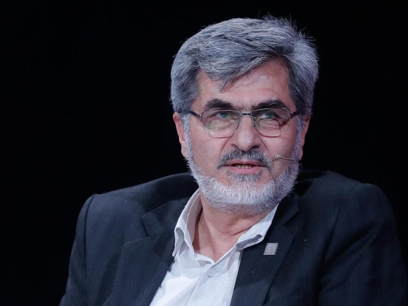 آنچه امروز در کشور وجود دارد، نتیجه خیانت نفوذی های دشمن در عرصه اقتصادی است/ باید فرمول قیمت‌گذاری همه کالاها برای مردم اعلام شود